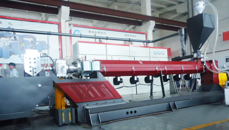 High speed wire drawing machine